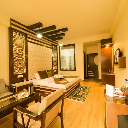 Hill House Manali -A Home In Mountains Екстер'єр фото